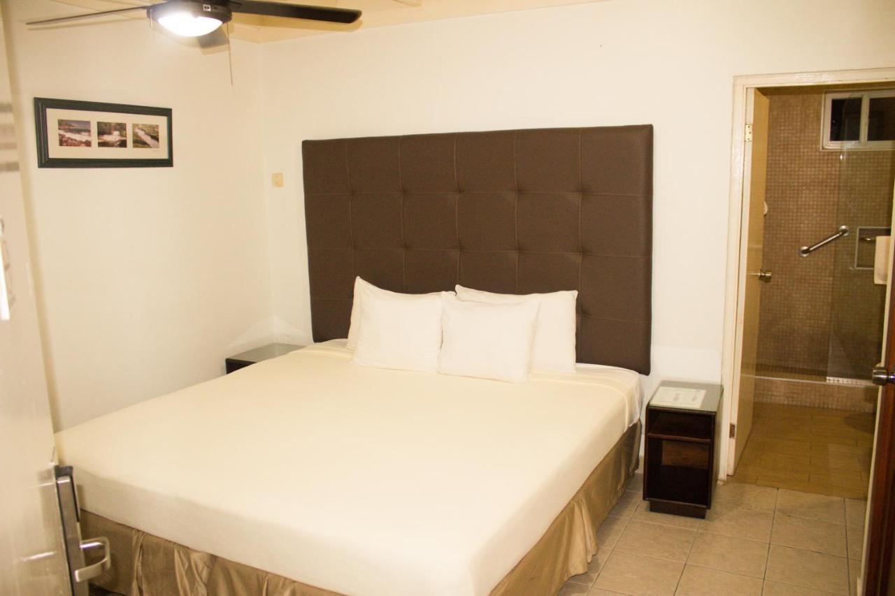Altamont West Hotel Montego Bay Buitenkant foto