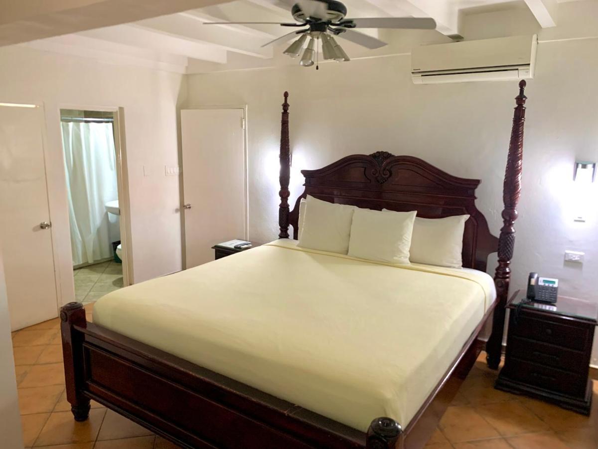 Altamont West Hotel Montego Bay Buitenkant foto