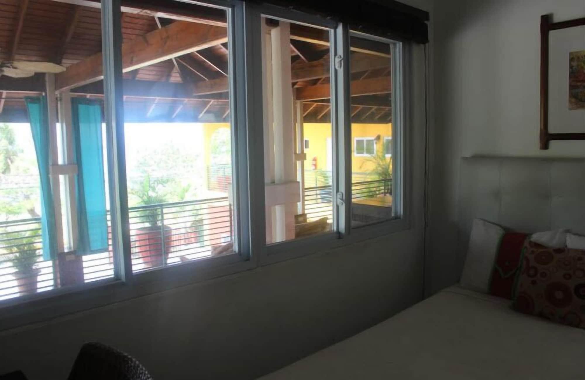 Altamont West Hotel Montego Bay Buitenkant foto