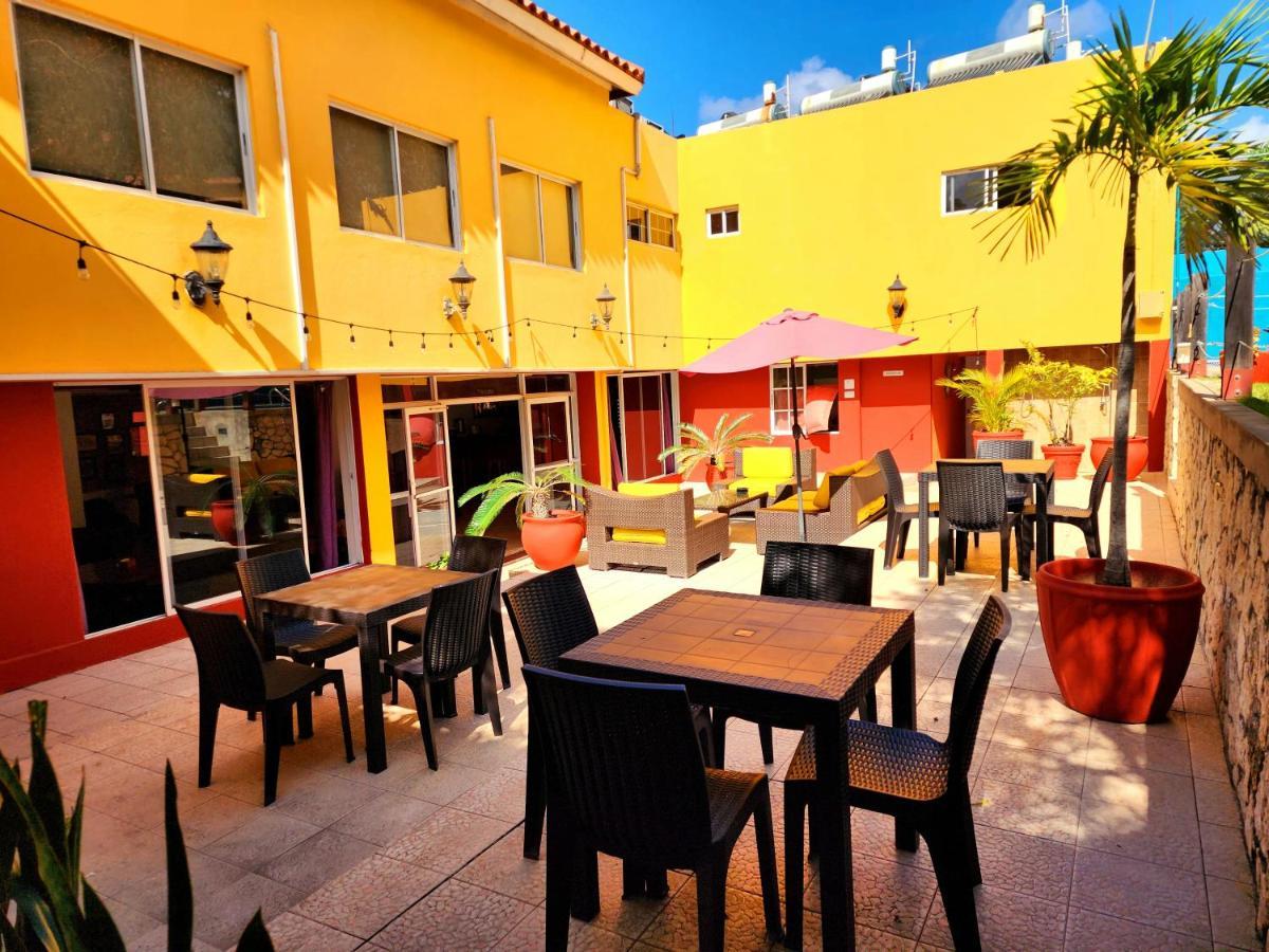Altamont West Hotel Montego Bay Buitenkant foto
