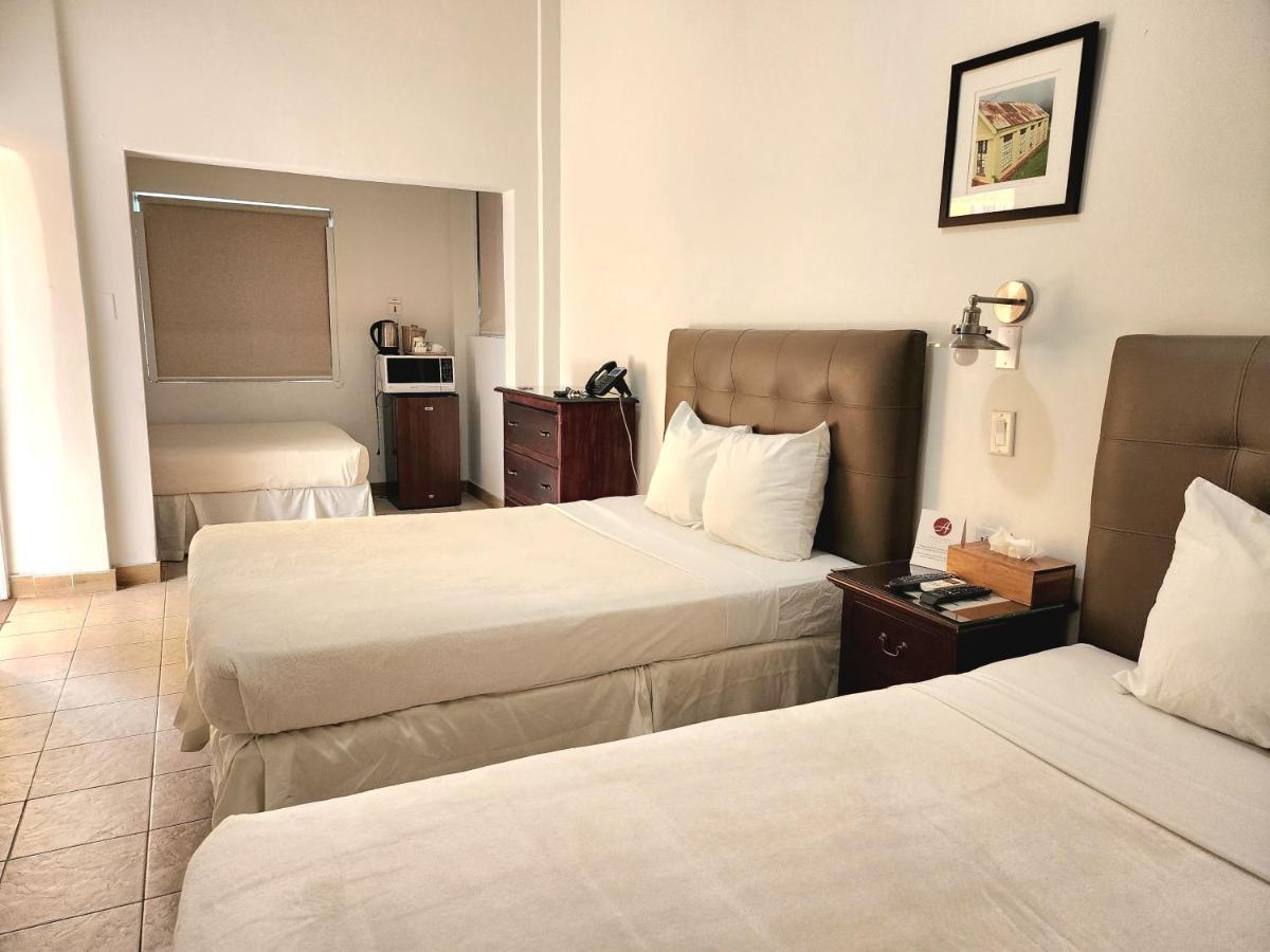Altamont West Hotel Montego Bay Buitenkant foto