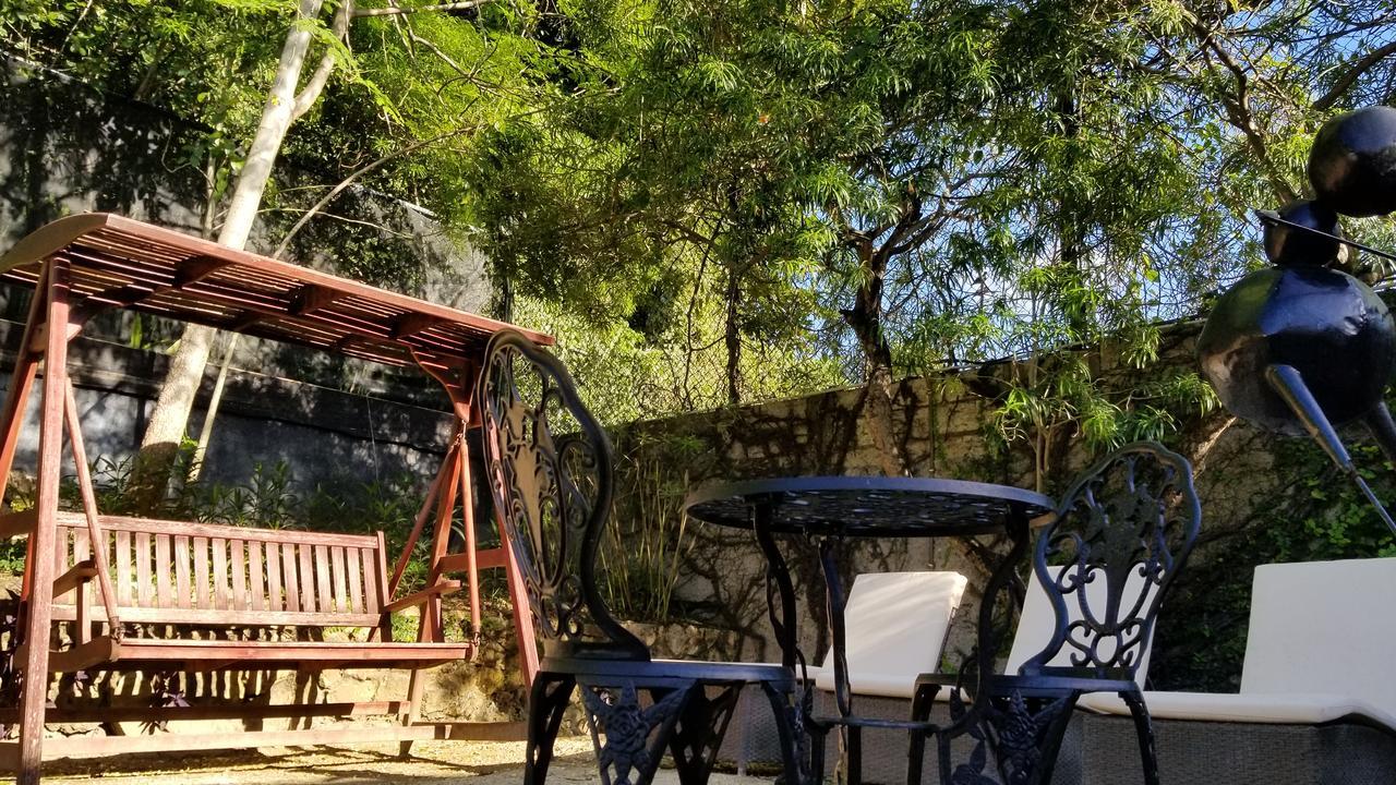 Altamont West Hotel Montego Bay Buitenkant foto